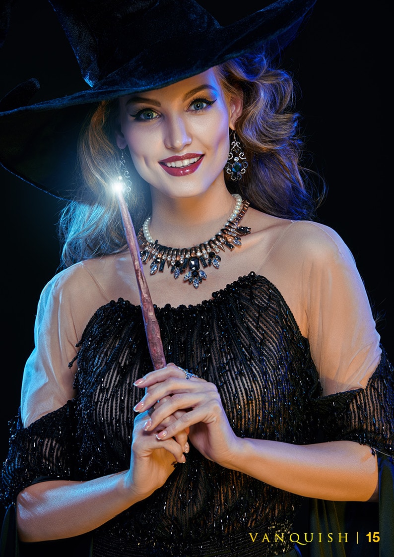Vanquish Magazine - October 2021 - Halloween Special - Serafina Kulikova