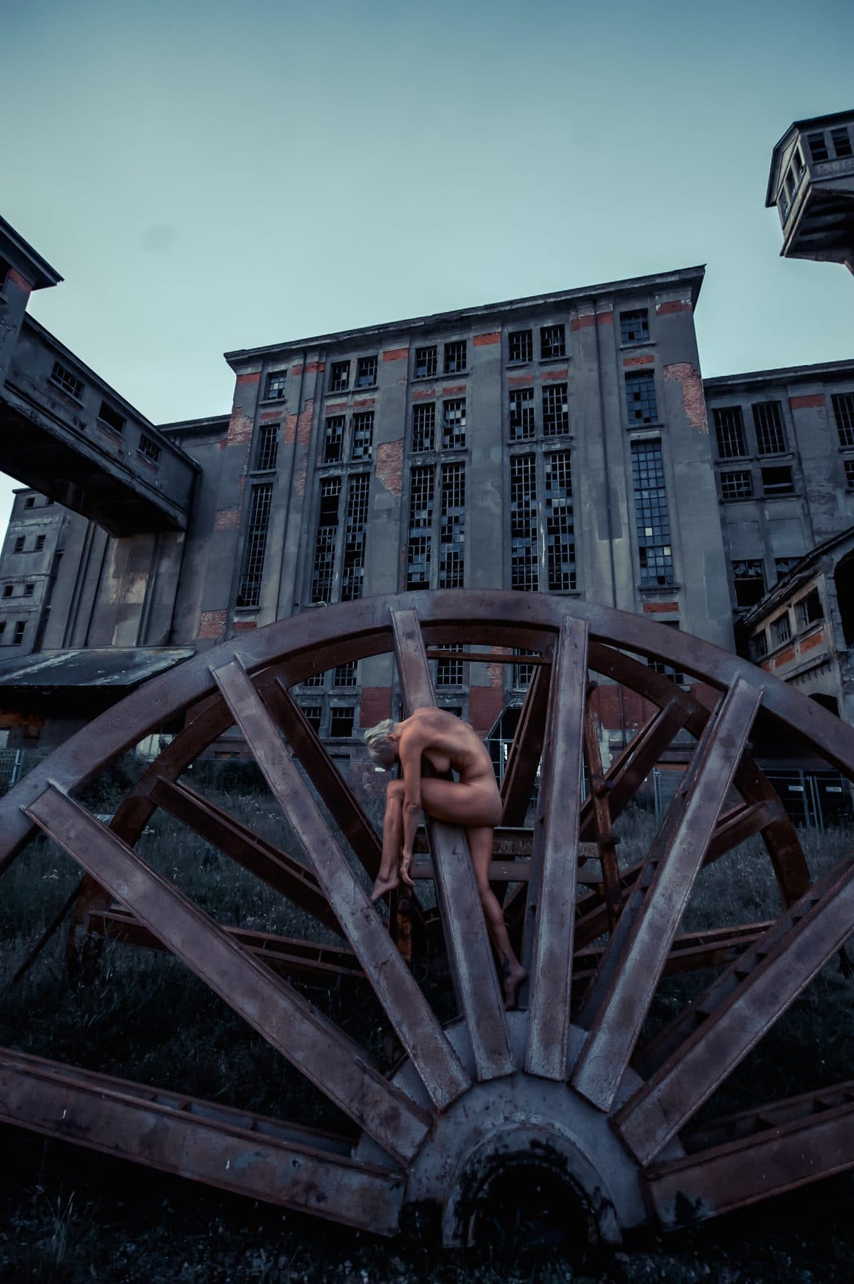 Nude Magazine - Numero 3 - Earth Issue