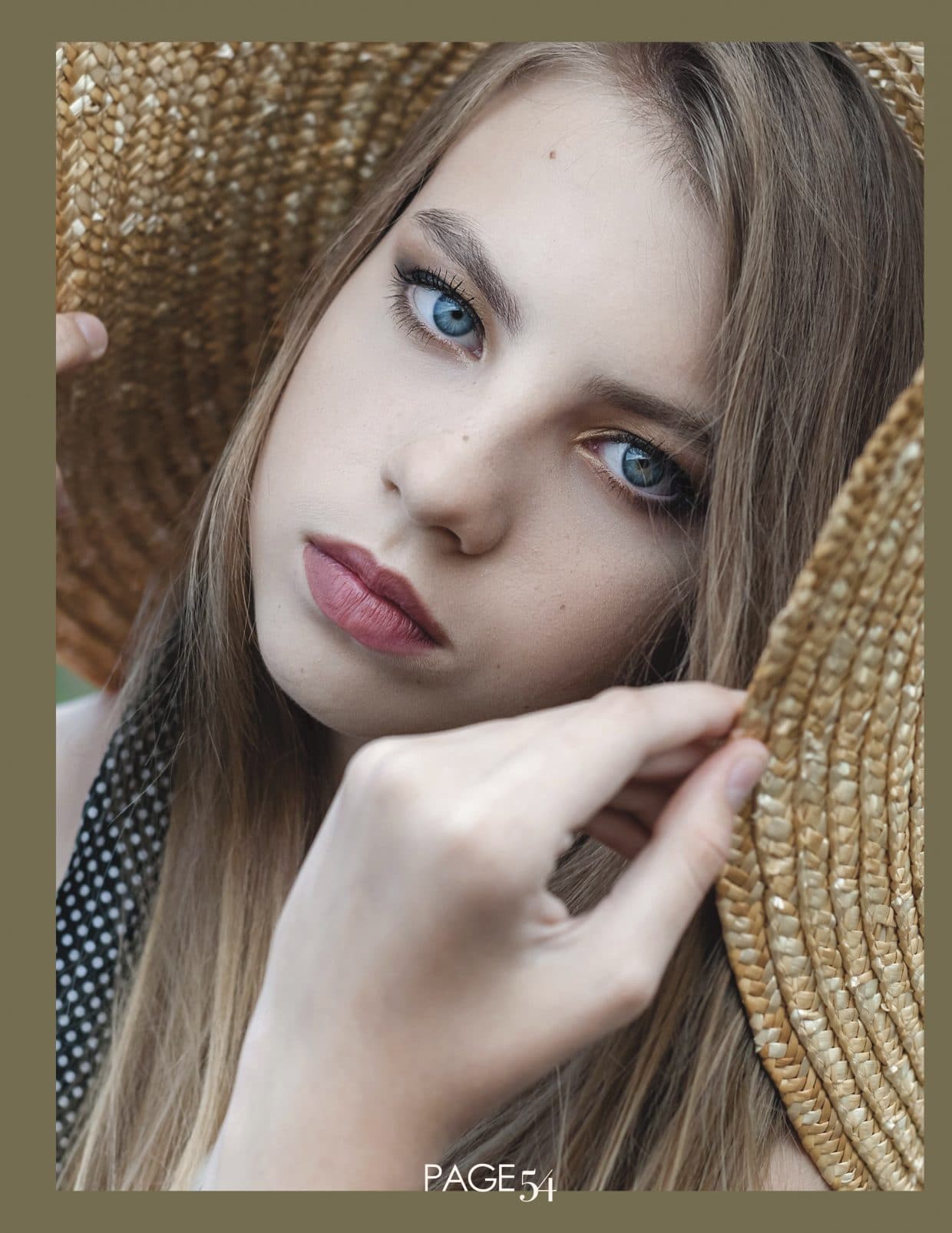 Edith Magazine - August 2021 - Issue 409 - Fashion