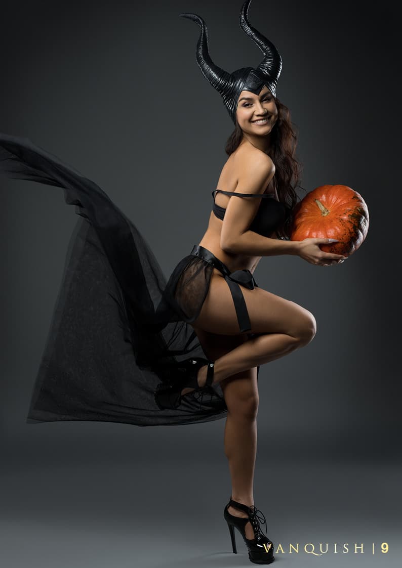 Vanquish Magazine - October 2022 - Halloween Special - Natalia Udevenko