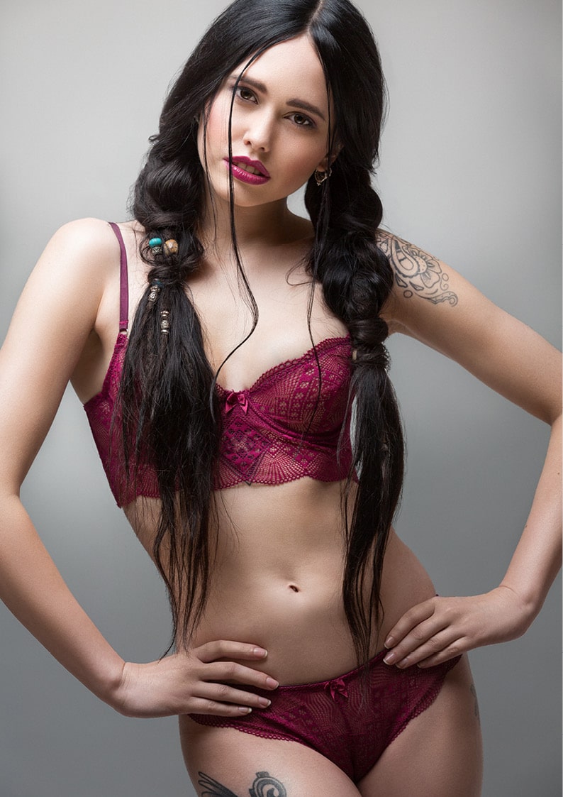 Vanquish Tattoo Magazine - September 2016 - Rachel Marie