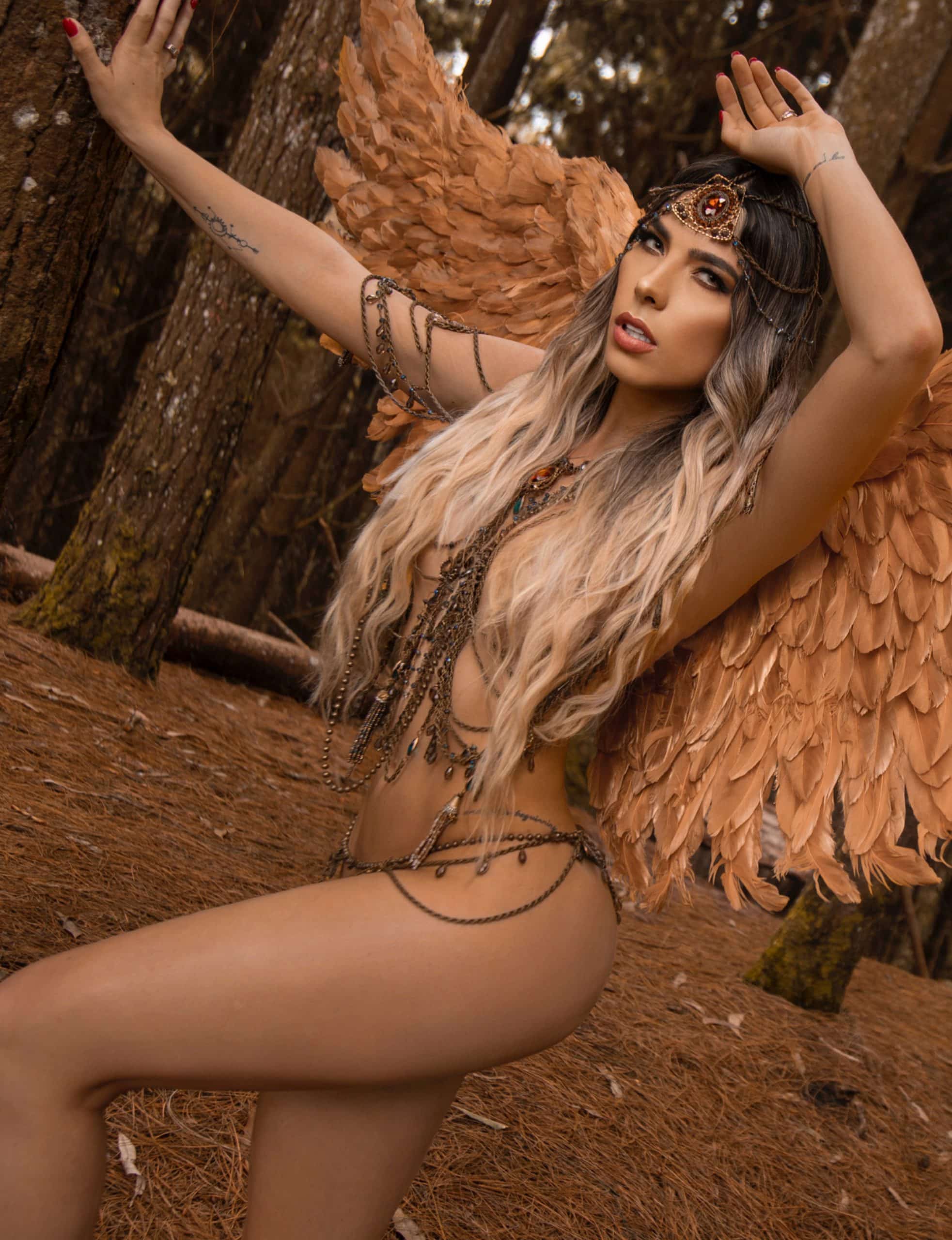 Sultry Magazine - May 2024 - Yana Weiman